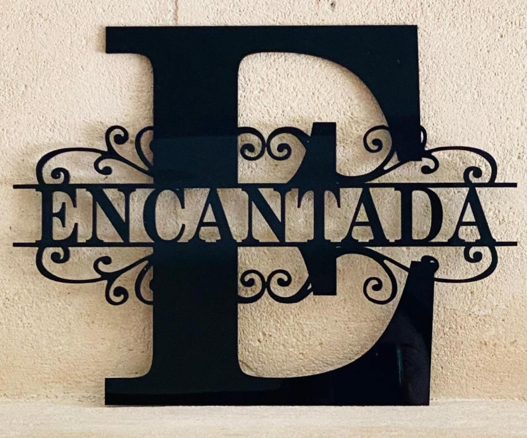 Guest House Encantada Нім Екстер'єр фото